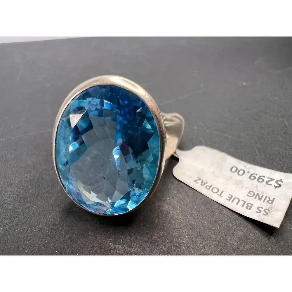 NEW Blue topaz sterling silver ring size 8 / 12.47 grams